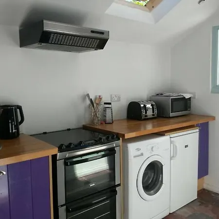 Cosy Beach-side Apartament *